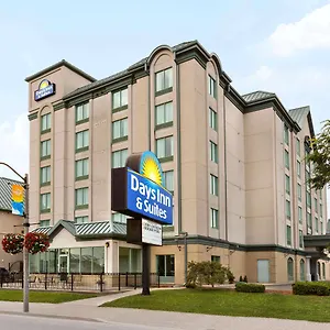 Days By Wyndham Centre St By The Falls Hotel