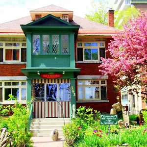 *** Bed & Breakfast Downtown Canada